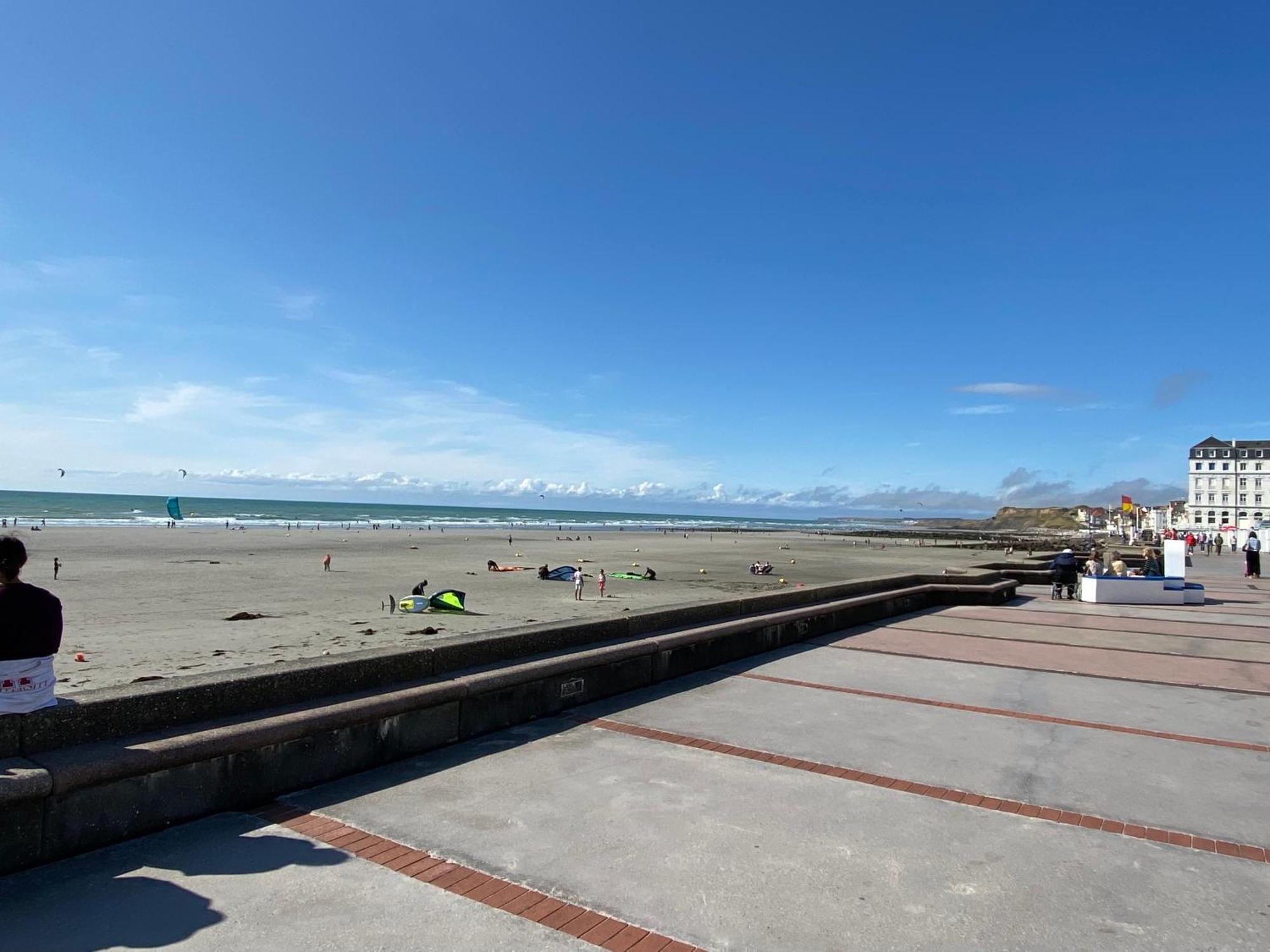 Brise De Mer Sur La Naturelle, Studio A Wimereux , Parking Ngoại thất bức ảnh