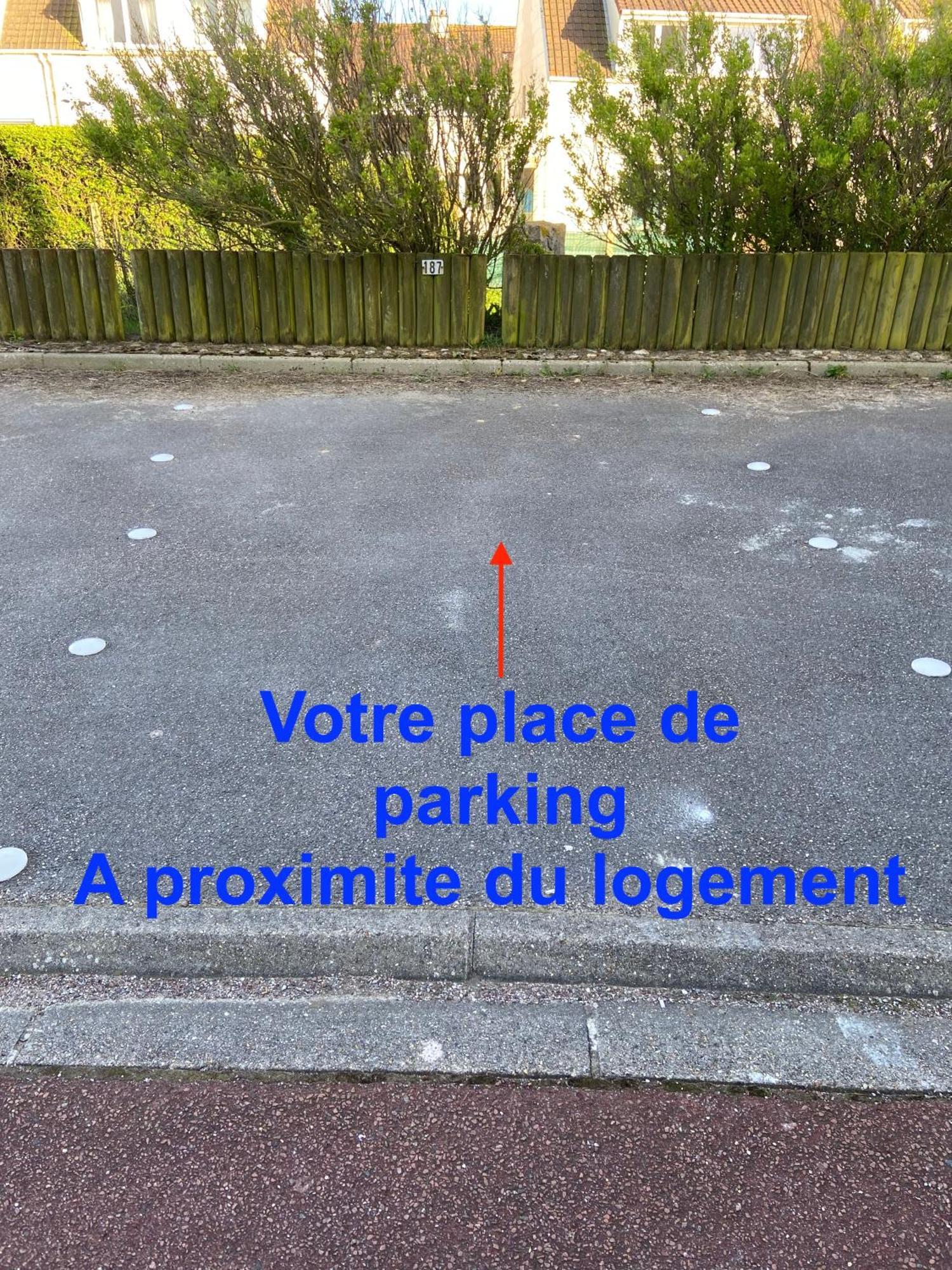 Brise De Mer Sur La Naturelle, Studio A Wimereux , Parking Ngoại thất bức ảnh