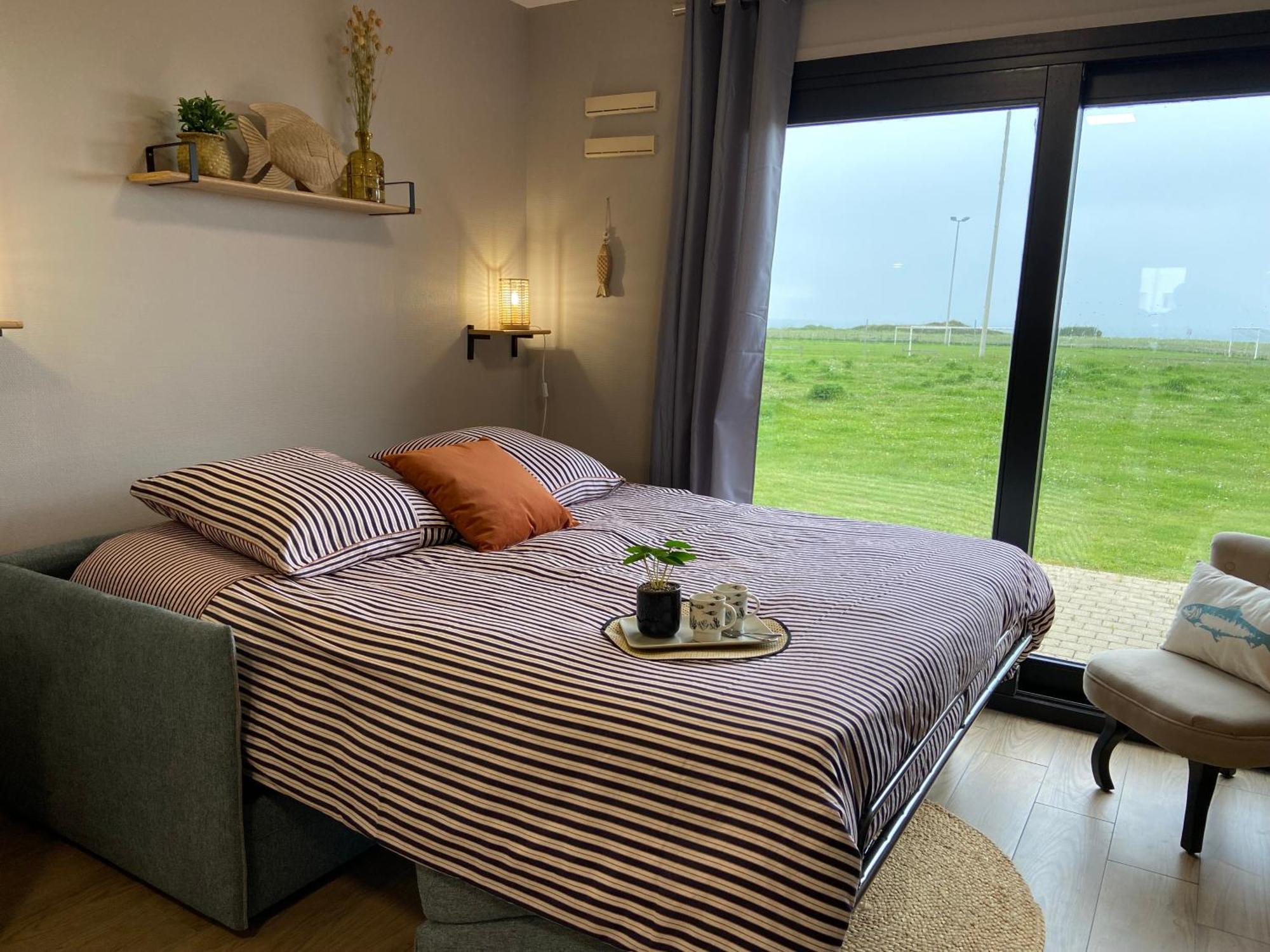 Brise De Mer Sur La Naturelle, Studio A Wimereux , Parking Ngoại thất bức ảnh