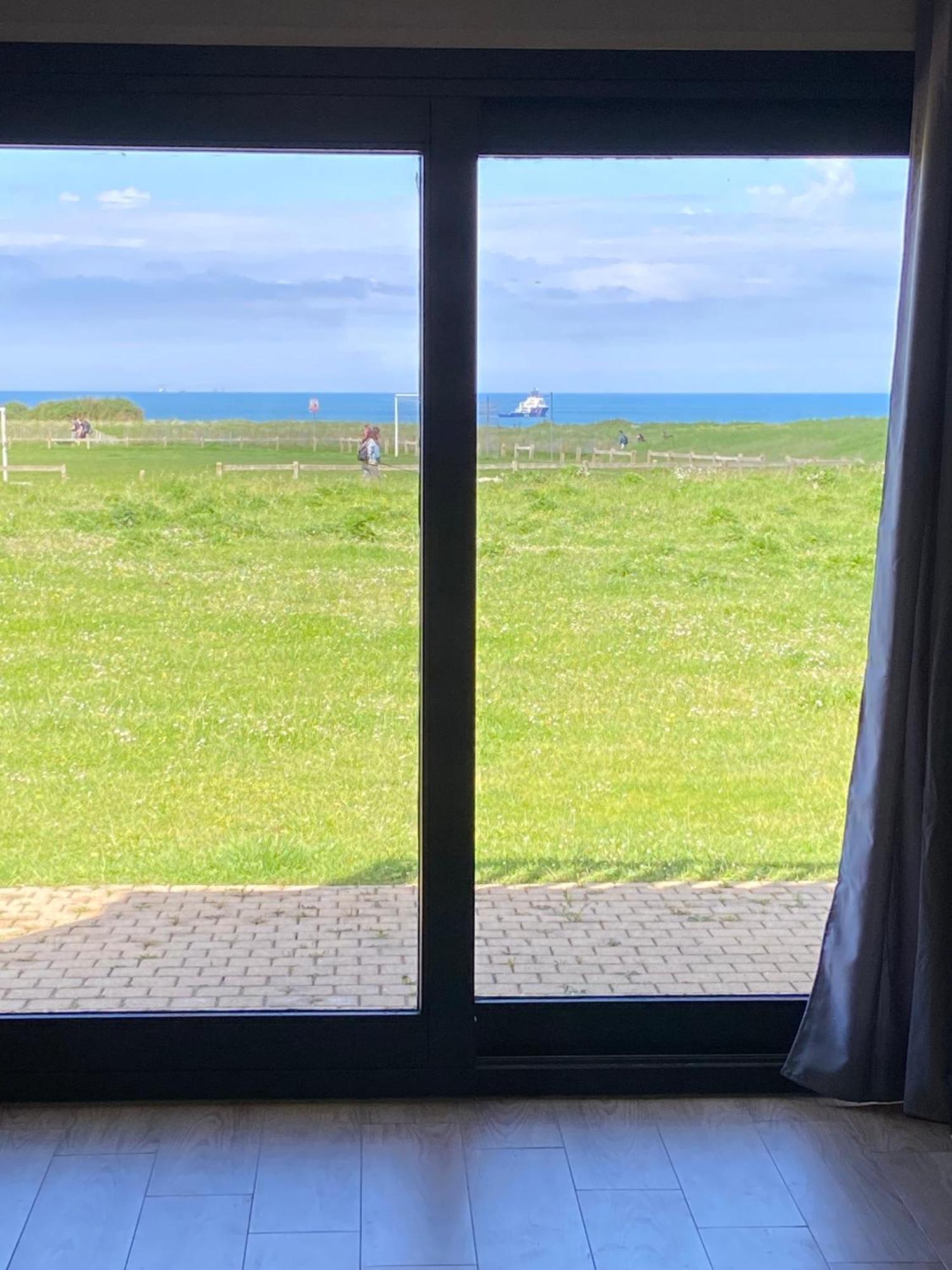 Brise De Mer Sur La Naturelle, Studio A Wimereux , Parking Ngoại thất bức ảnh
