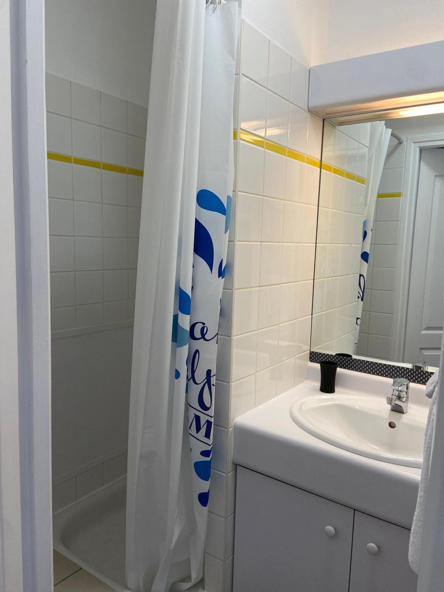 Brise De Mer Sur La Naturelle, Studio A Wimereux , Parking Ngoại thất bức ảnh