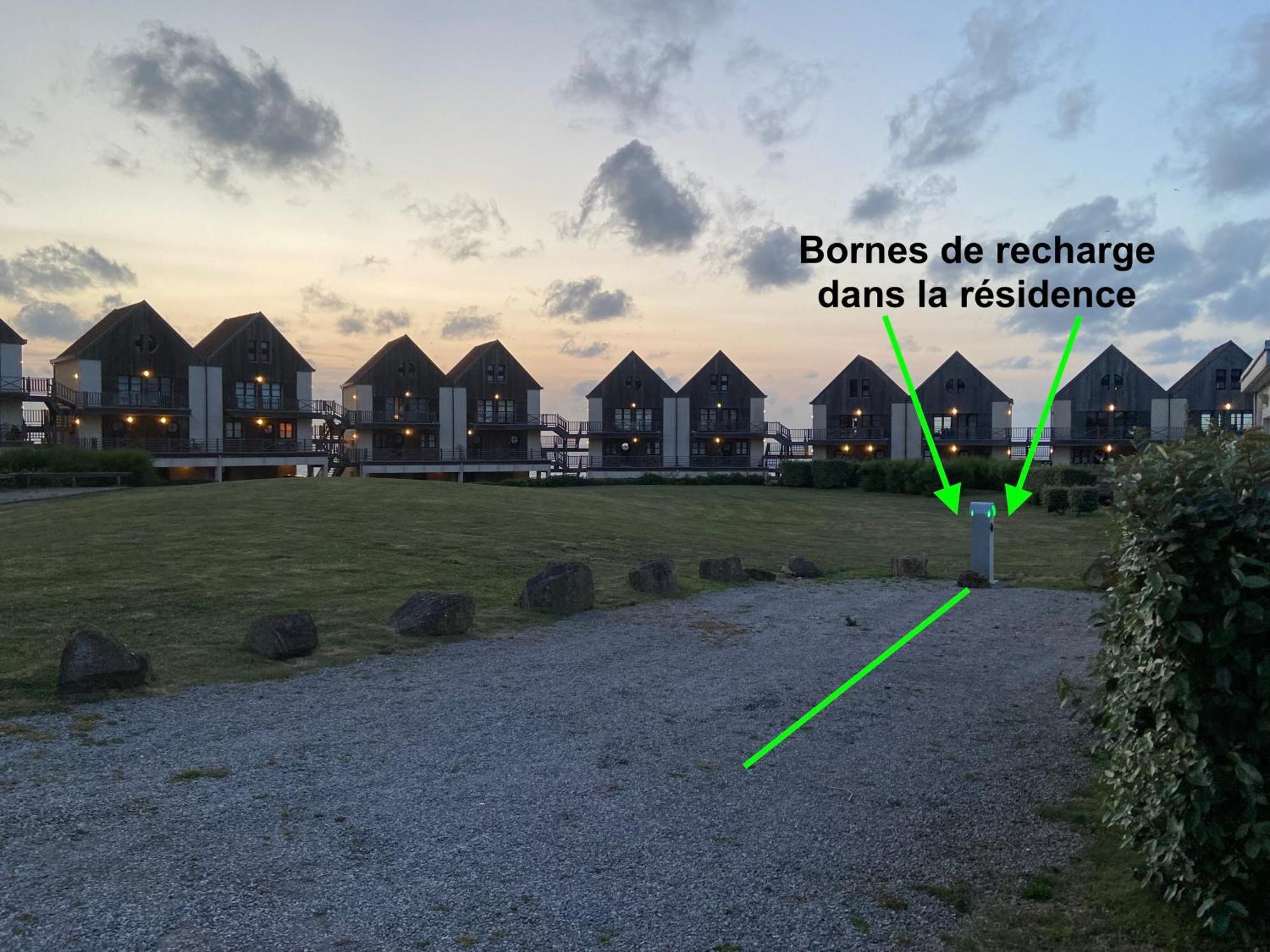 Brise De Mer Sur La Naturelle, Studio A Wimereux , Parking Ngoại thất bức ảnh