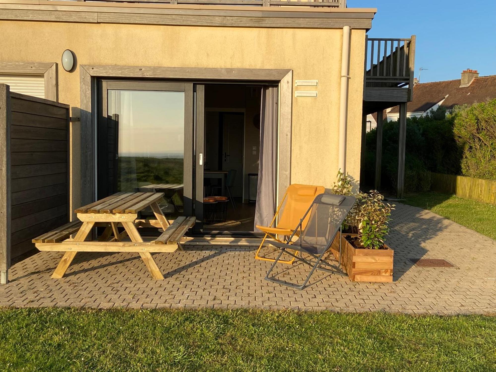 Brise De Mer Sur La Naturelle, Studio A Wimereux , Parking Ngoại thất bức ảnh